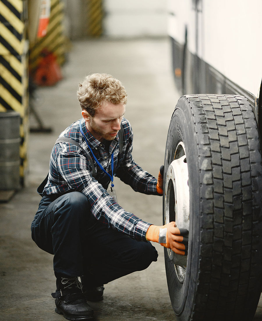 Fahzeugpanne offene Motorhaube